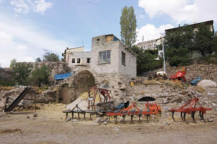 Güneşli Kilisesi Harabesinden