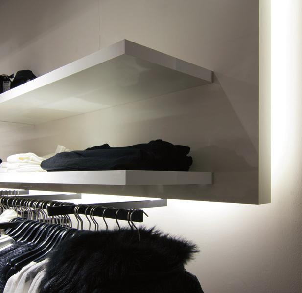LEDVANCE LED Armatürler Mağaza Parlaklık ve kontrast varyasyonları müşterilerin ilgisini çeker.