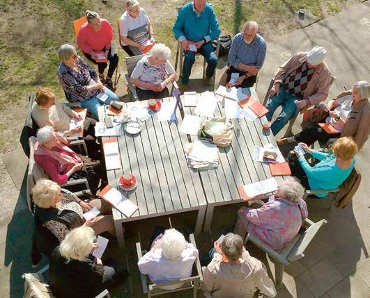 Für Senioren Gedächtnistraining, Handarbeiten, Forum Literatur & Kultur, Gesellschaftsspiele Regelmäßig treffen sich SeniorInnen und Interessierte, trainieren ihre grauen Zellen beim