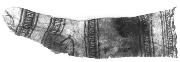 İslamiyet dönemine ait çorap ve örgü parçaları pek çok müzenin koleksiyonunda yer almaktadır. 12-15. yüzyıl arasında tahminen 13.