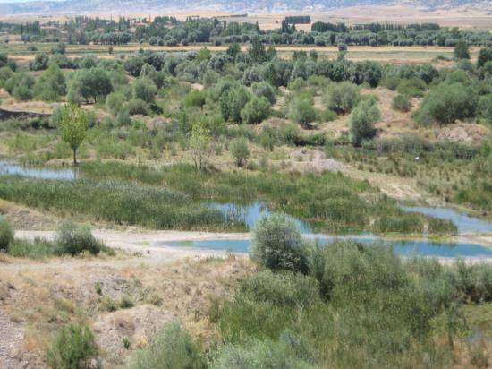 mevsimde akarsuyun yayılarak yeraltısuyunu