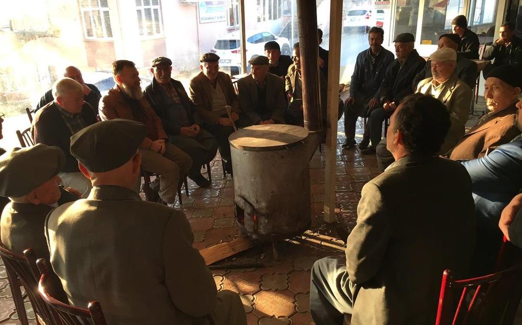 16. Mersin/Yenişehir/Değirmençay Mahallesinde vatandaşları ziyaret ederek Anayasa
