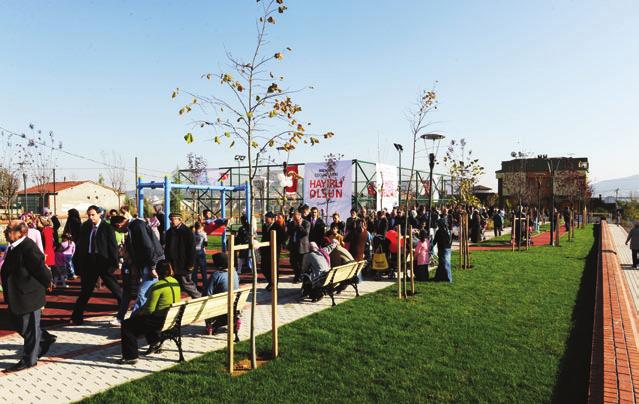 Osman Gazi Mahallesi nde 10 Mart Cumartesi Günü, yapımı bitirilen ve hizmete başlayan Alsancak Parkı nın açılış törenine Ak Parti