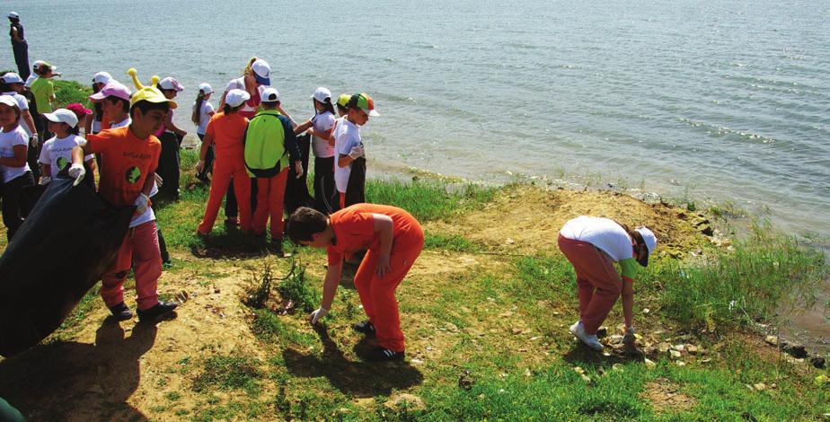 Belediyenin bu konudaki iradesi, Park ve Bahçeler Müdürlüğü'nün yüksek performansı ile çiçek gibi nazenin bir Sancaktepe oluştu.