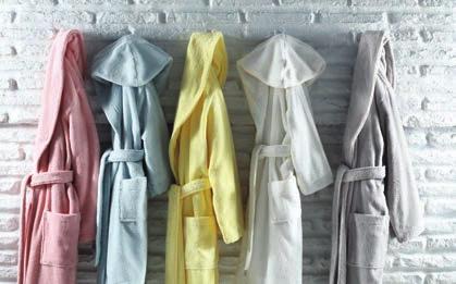 V1 V2 V3 V1 V2 V3 V4 V5 V6 V7 V8 V9 V10 Kapşonlu Bornoz Hooded Bathrobe S - M - L 8-10