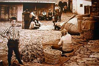 YAPEX; yapı, mimarlık ve mühendislik alanlarında olduğu kadar, özellikle yerel yönetimlerin, tarihi kent belediyelerinin ve kamusal yatırımcıların da ilgi odağı.