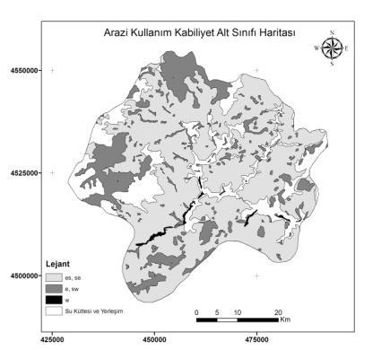 İkili karşılaştırma matrisi ve parametre ağırlıkları Ölçüt BTG AKKS ATS Derinlik Eğim Bakı Yükseklik Erozyon DTO Ağırlık BTG 1 2 2 3 4 6 8