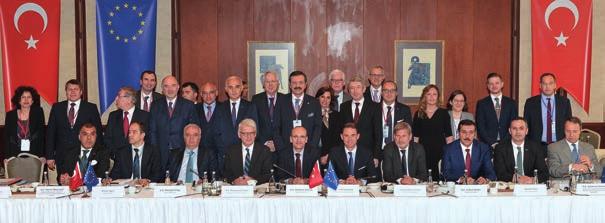 TOBB ULUSLARARASI Vize, taşıma kotaları ve TTIP e çözüm getirilmeli TOBB Başkanı Hisarcıklıoğlu Vize sorunu nedeniyle karşılıklı olarak pek çok iş fırsatından faydalanamıyoruz.