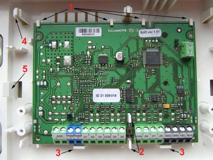 0-9 TROUBLE MEMORY Oklar Rakam Tuşları Mühendis programlama modunda girilen verileri iptal eder programlamayı bulunulan durumdan + 1 adım, seçenek 0 olarak ileriye taşır.