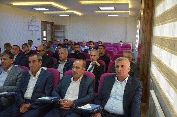 2016 tarihinde Nusaybin Ticaret Borsası toplantı salonunda Mardin Artuklu Üniversitesi öğretim
