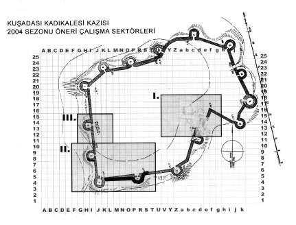 4. Yılında Kuşadası, Kadıkalesi/Anaıa Kazısı duvarlarda höyük toprağının dolgu olarak kullanıldığına değinmiştik. Diğer yandan kale içindeki çalışmalarda gerek 20.