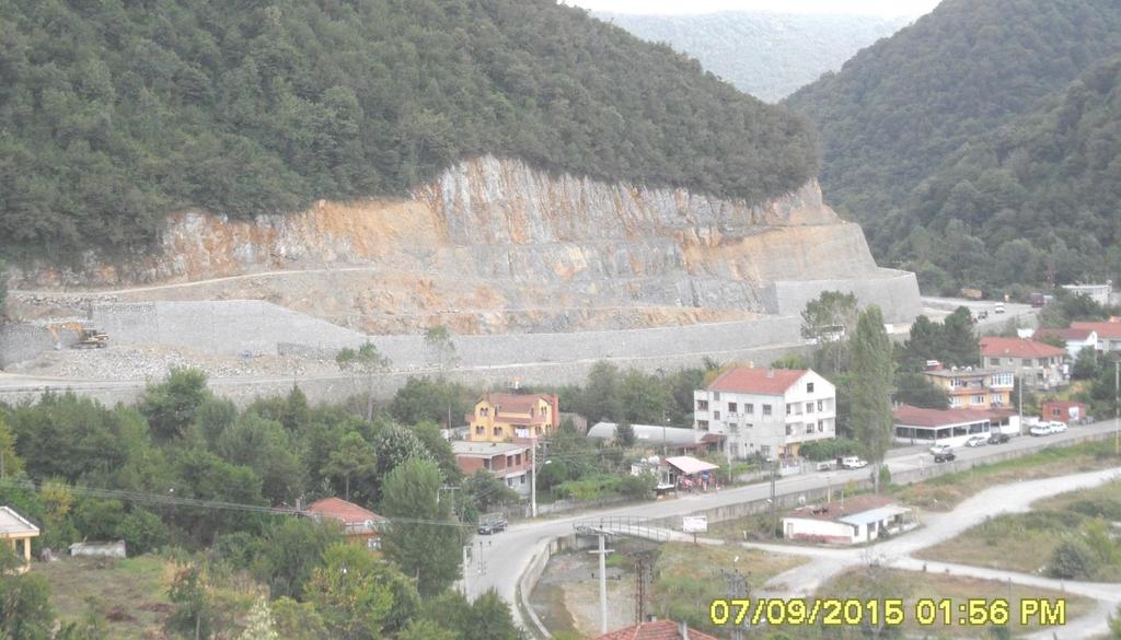 Kontrollü patlatmalar sonrası kademelerin ve şevin son durumu Şekil 14 