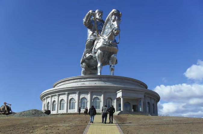 Алтын бесік - ЖЕР ЖҮЗІ МОҢҒОЛИЯДАН БАСТАЛҒАН КӨШ Үзбен ҚҰРМАНБАЙҰЛЫ, Моңғолияның еңбек сіңірген қайраткері 1991 жылы 16 желтоқсанда қазақ халқының ғасыр лар бойы аңсаған асыл арманы орындалып, дүние