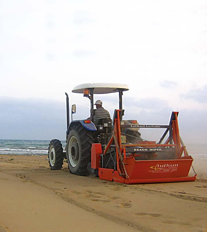 TK 1400 Sahil Temizleme Makinası Beach Cleaning Machine آلة تنظيف الشواطئ Makinemiz çürümelere karşı özel alaşımlı galvaniz ile kaplanmıştır.