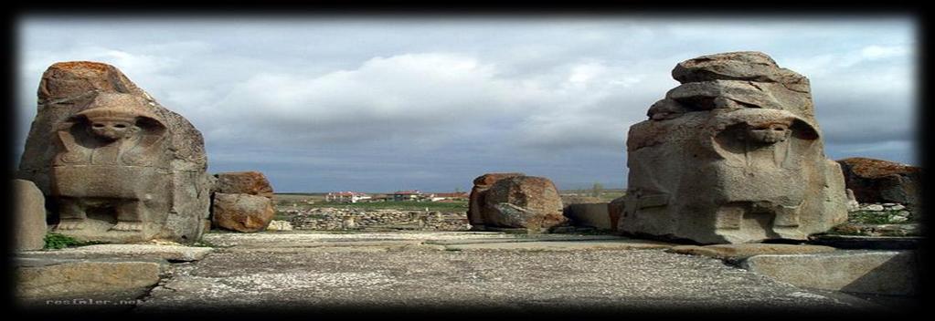 Çorum bölgesinde, en eski yerleşime ait kalıntılar Kalkolitik Çağ olarak adlandırılan döneme aittir (yaklaşık M.Ö. 6000-3000). Boğazköy de Büyükkaya üzerindeki Kalkolitik yerleşim M.Ö. 6000 li döneme rastlamaktadır.