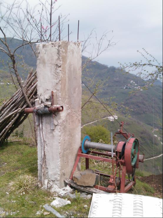 Teleferik Sistemi ile Bölmeden Çıkarma Teleferik sistemi kısmen mekanize olmuş bir sistemdir. Çelik tel sistemindeki basit yapı burada motor gücü ile taşımaya kendini bırakmıştır.