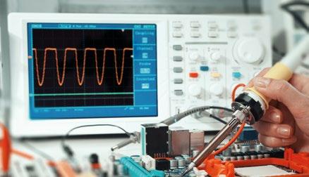 Elektrik-Elektronik Mühendisliği Bölümü; modern dünyanın ihtiyaçları doğrultusunda teknolojik gelişmelere paralel olarak genç, dinamik, nitelikli ve alanında uzmanlaşmış yurt dışı deneyimli akademik