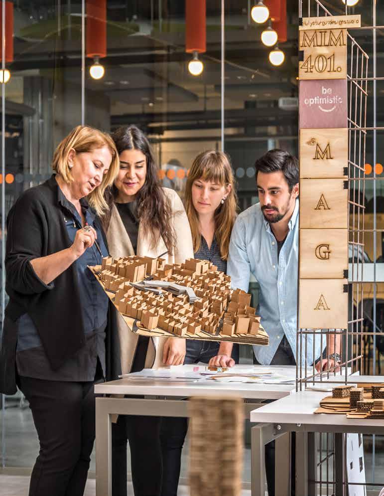 Mimarlık Lisans Programı (Türkçe / İngilizce) Mimarlık Lisans Programı, teorik ve pratik alanlarda deneyimli ve dinamik bir akademik kadroyla verilen tasarım stüdyosu eksenli eğitimde, öğrencilere