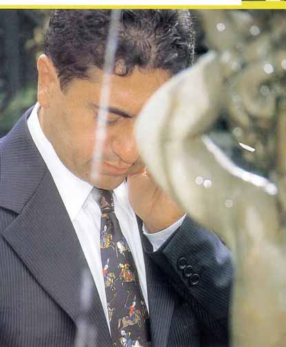 mehmet bayraktar 1993-1995 GY AD Yönetim Kurulu Baflkan Bayraktar Holding'in Yönetim Kurulu Baflkanl görevinin yan s ra, Bayraktar grubunun gayrimenkul alan ndaki yat - r mlar na liderlik eden Mehmet