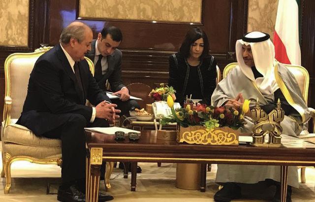 ÖZBEKİSTAN KUVEYT İLE İŞBİRLİĞİNİ ARTIRMAKTA Özbekistan Cumhuriyeti Dışişleri Bakanı Abdulaziz Komilov un başkanlığındaki Özbekistan heyeti Kuveyt e ziyaret gerçekleştirdi.