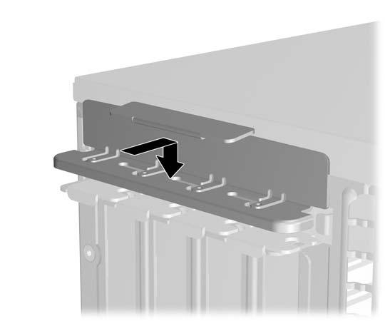 13. Yuva kapağı sabitleyiciyi yeniden yerleştirin. Şekil 2-17 Yuva Kapağı Sabitleyici Yeniden Yerleştirme Not Yuva kapağı sabitleyici erişim paneli ile yerine sabitlenmiştir. 14.