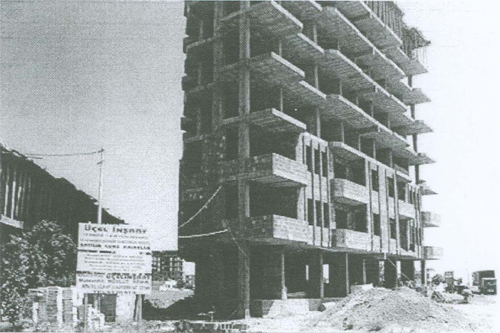 1998 Adana-Ceyhan depreminde Ceyhan daki yapıların tipik olarak asmolen