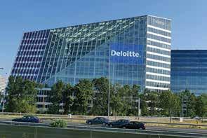 The Edge (aka Deloitte HQ) Amsterdam Hollanda Deloitte un meşhur 40 bin metrekarelik Amsterdam daki genel müdürlüğü şu ana kadar alınmış en yüksek BREEAM skoru olan yüzde 98,6 ile dünyanın en