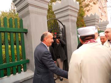 În cadrul întrevederii cu ministrul român al Sănătăţii au fost împărtăşite experienţele din cele două ţări în gestionarea sistemului sanitar şi provocările în reformarea şi dezvoltarea acestuia.