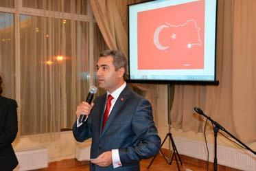 În aceeaşi zi, cu prilejul Zilei Naţionale a Republicii Turcia, ambasadorul Omür Şölendil a oferit o recepţie la care au luat parte reprezentanţi ai Guvernului, parlamentari, diplomaţi străini