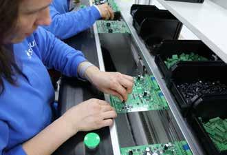 manuel soldering and wave soldering, combining the needs of production and the customers