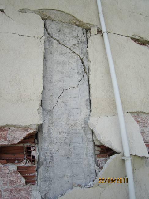 duvar davranışı nedeniyle oluşan kolon