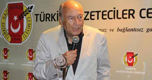 52 / AVAZ GENÇLİK DERGİSİ / SAYI 17 / TEMMUZ 2017 Damla Yılmaz: İlk inceleme araştırma kitaplarınız Türk Basın Tarihi üzerine oldu ve kitaplarınız uzun yıllar İletişim Fakültelerinde gazeteci