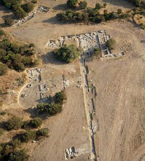 Missione Archeologica Italiana di Kyme Eolica (Maike) Tipologia : Scavo Luogo : Aliağa (İzmir) Anno di Avvio : 1982 Direttore : Prof.