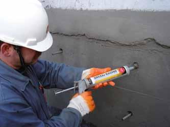 Segregasyon Tij Deliklerinin Doldurulması Beton dökümü sırasında betonu oluşturan malzemelerin birbirinden ayrılması ve çakılların aynı tarafa toplanması şeklinde görülen segregasyonlar tamir