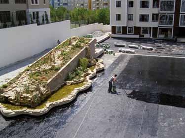 Teras Bahçelerinin Yalıtımı Özellikle büyük şehirlerde arazi fiyatlarındaki yükselme, yer yokluğu ve betonlaşma, yeşil alanlar konusunda ciddi sıkıntılar yaratıyor.