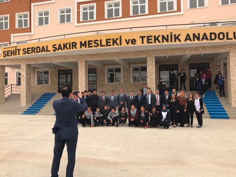 ŞEHİT SERDAL ŞAKIR MESLEKİ VE TEKNİK ANADOLU LİSESİ KURULUŞ : ADRES : Şehitkamil : Karacaahmet mah. 38004 nolu cad.