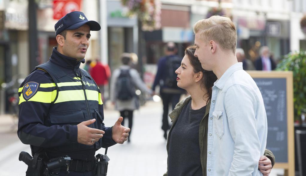 6 7 Polis soruşturması Şikâyetinizden sonra polis araştırma başlatır. Araştırmanın gidişatı konusunda sizi bilgilendiririz. Bunu bazen şahsen yaparız.