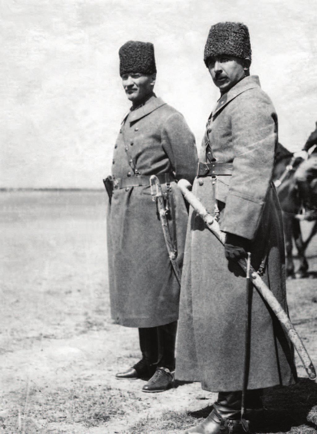 İsmet İnönü nün Anadolu ya geçişinde ve Ankara ya ayak bastığı günlerde hemen kabineye alınışında ve Erkânı Harbiye nin Umumiye Reisliğine atanışında, Mustafa Kemal le olan cephe arkadaşlığının büyük