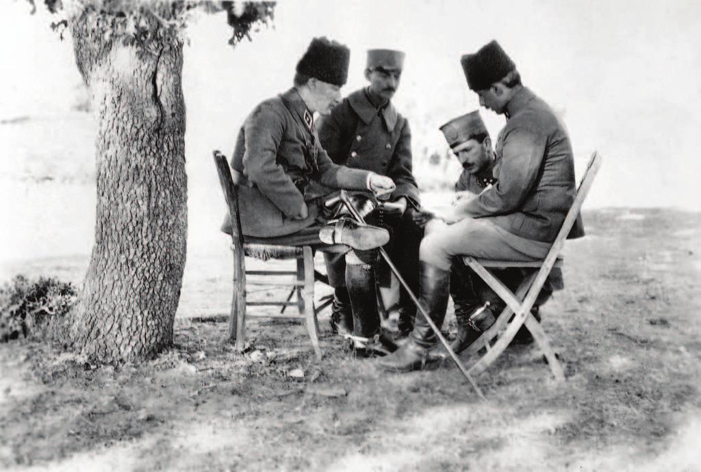 Mustafa Kemal Atatürk, İsmet
