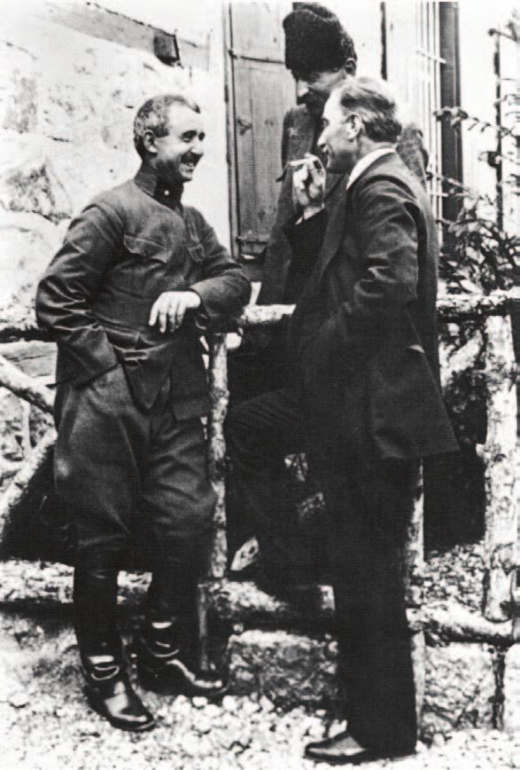 Mustafa Kemal Atatürk ve İsmet