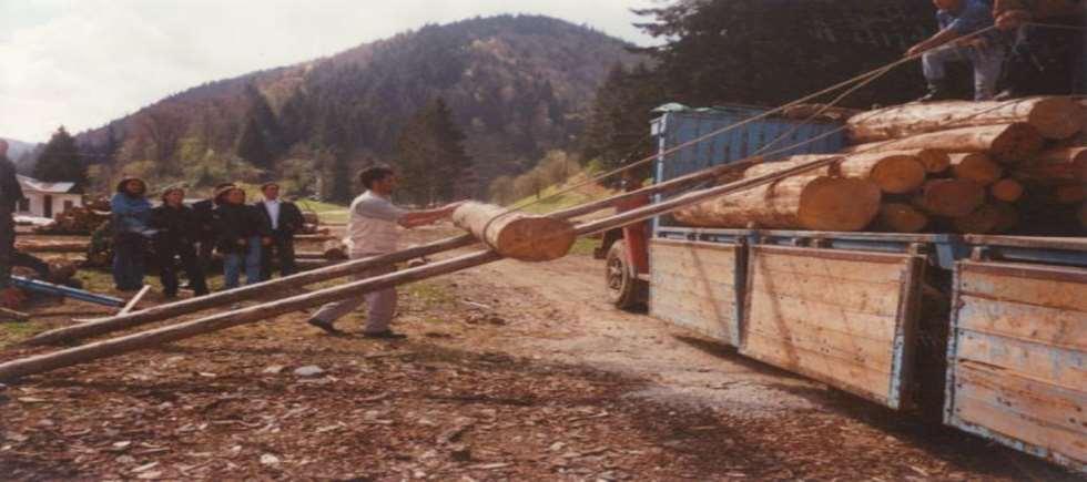 Yerden yüklemede kağıt ve yakacak odunu gibi küçük boyutlu materyaller