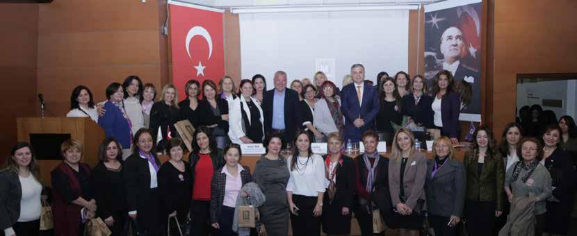 KADINLAR GÜNÜ Kurulu Üyesi Türk Hukukçu Kadınlar Derneği Başkanı Süreyya Turan ve Cumhuriyet Gazetesi Eğitim Yazarı Figen Atalay
