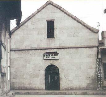 Isparta Kenti Konut Dışı Sivil Mimari Yapıları ve Özellikleri Şekil 15. Bedesten (1970) Şekil 16.