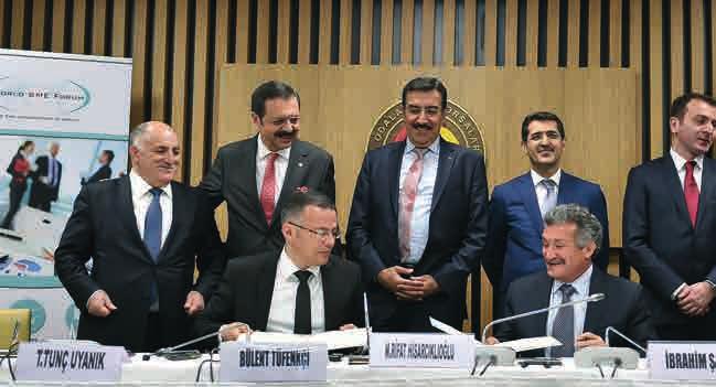 TOBB ULUSLARARASI TOBB Başkanı Hisarcıklıoğlu Dünyada artık tek başınıza bir şey yapmak mümkün değil bölgesel iş birliğine gitmek lazım dedi.
