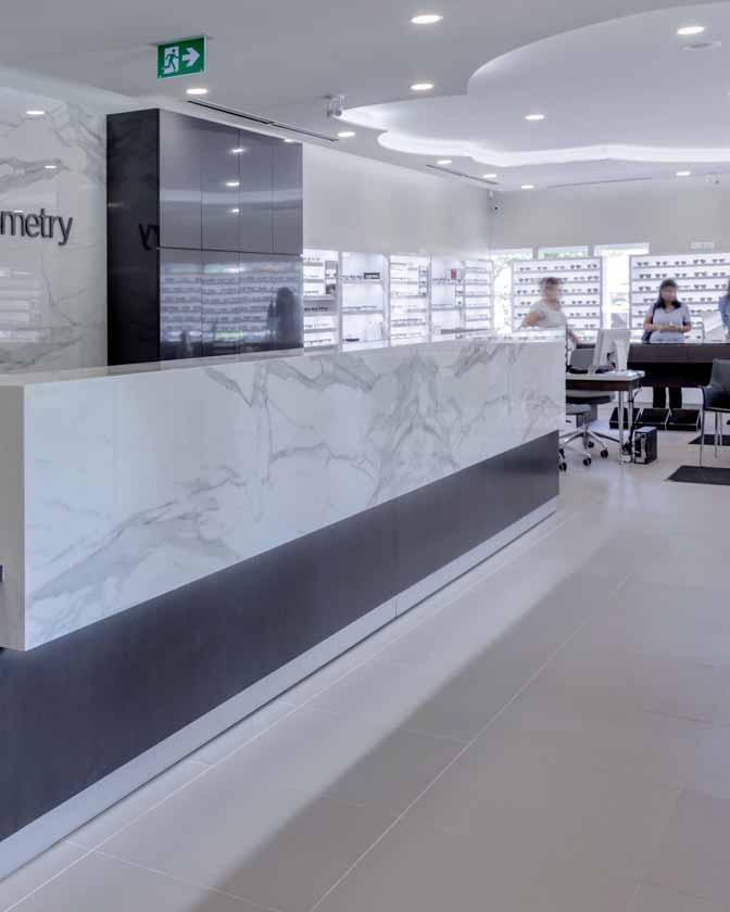 UNION VILLE OPTOMETRIST CLINIC TORONTO (CANADA) Counter and Wall: Estatuario Polished, & 12