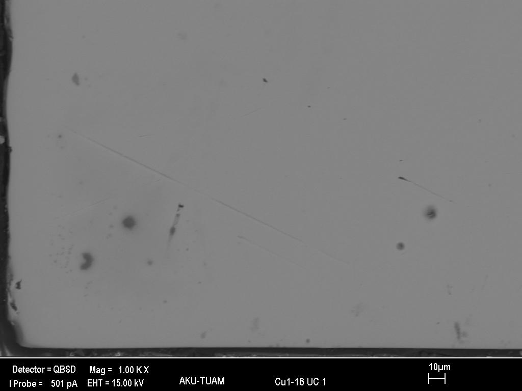 1625oC de üretilen bu numunenin camlaşma kalınlığı optik mikroskop incelemelerinde ~800-900 µm (Şekil.4.
