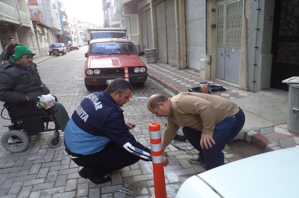 sonra araç park etmek yasaktır levhası takılmıştır.