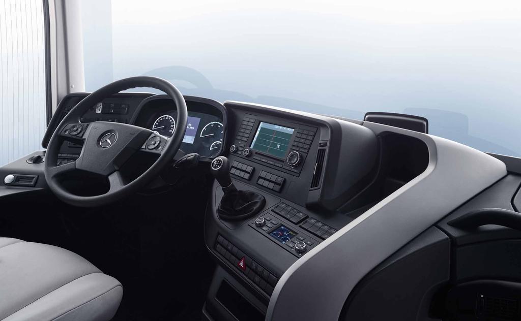 Özellikle Mercedes-Benz otobüsler için tasarlanan yeni, modern ve ergonomik ekran, sürücüye yeni Travego kullanmanın ayrıcalığını yaşatıyor.