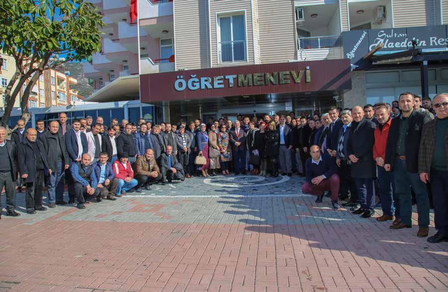 30 Alanya Ticaret ve Sanayi Odası Başkanı Mehmet Şahin, Alanya esnafının marka avukatlarıyla