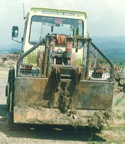 Bu marka ve tipteki traktörlerin 65-180 hp aralığındaki güce sahip farklı